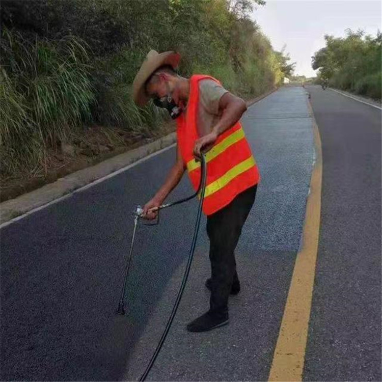 南充 彩色防滑路面的底涂是保障路面附着力